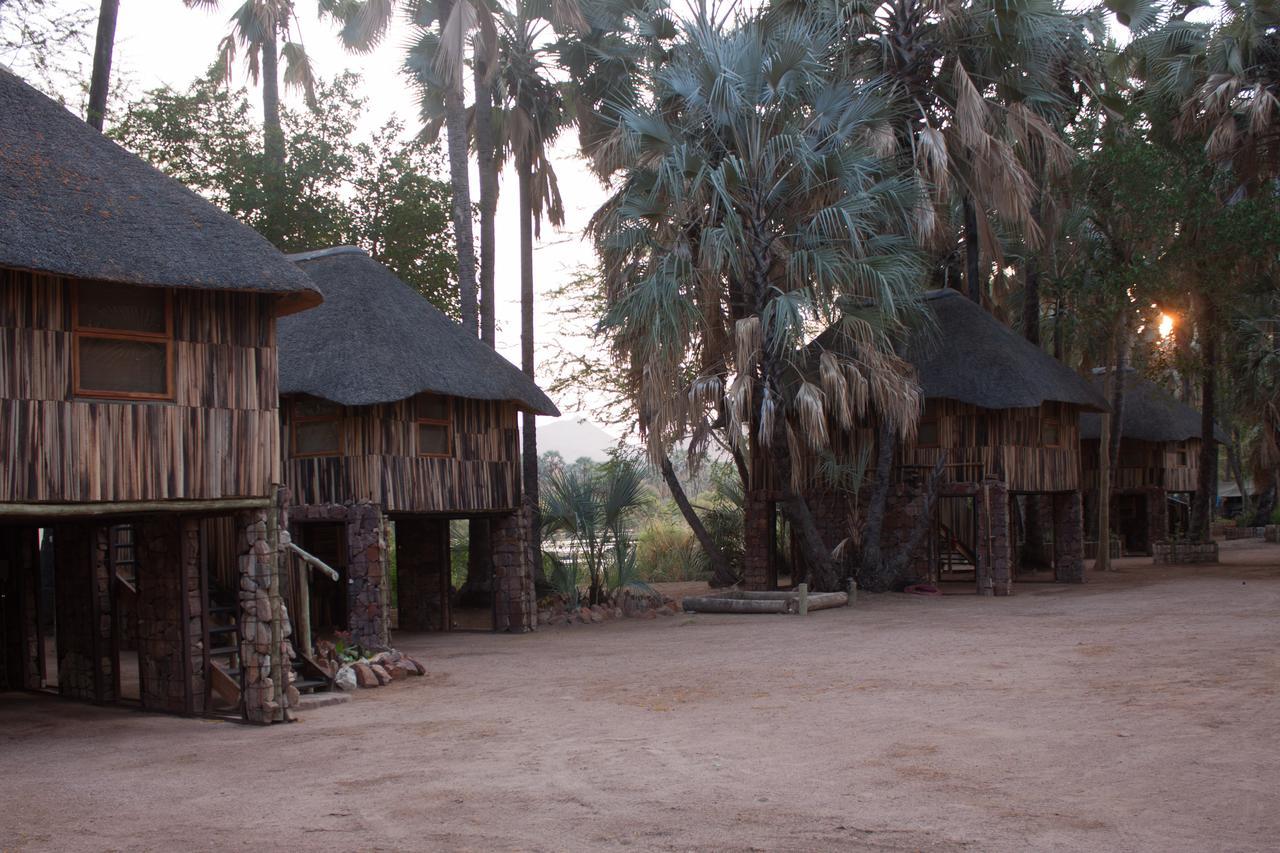Epupa Falls Lodge Exterior foto